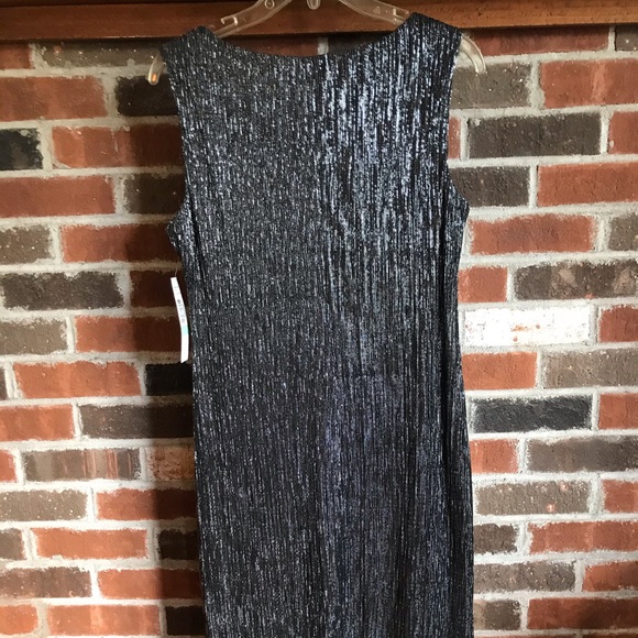 R&M Richards sheath with metallic overlay. Size 8. - Picture 5 of 16